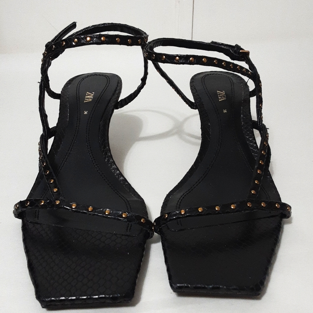 ZARA Studded Kitten 1.5"‎ Slingback Heel Women:36